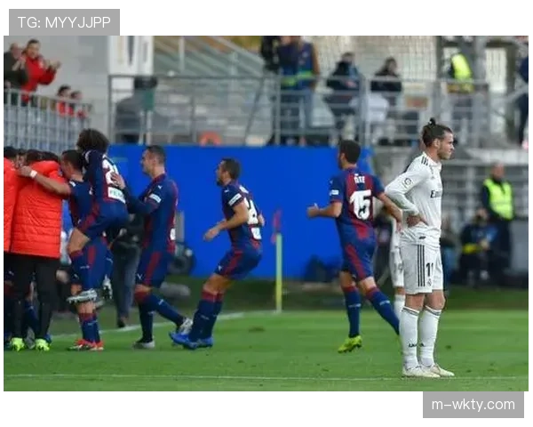 拜仁领先9分领跑德甲 联赛冠军悬念是否提前终结引发讨论