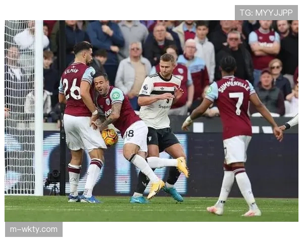 英超官方解释非点球判罚依据 VAR只介入明显错误原则再遭球队质疑